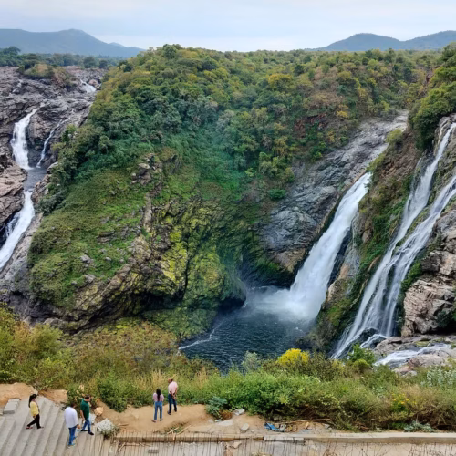 Nearby Tourist Destinations